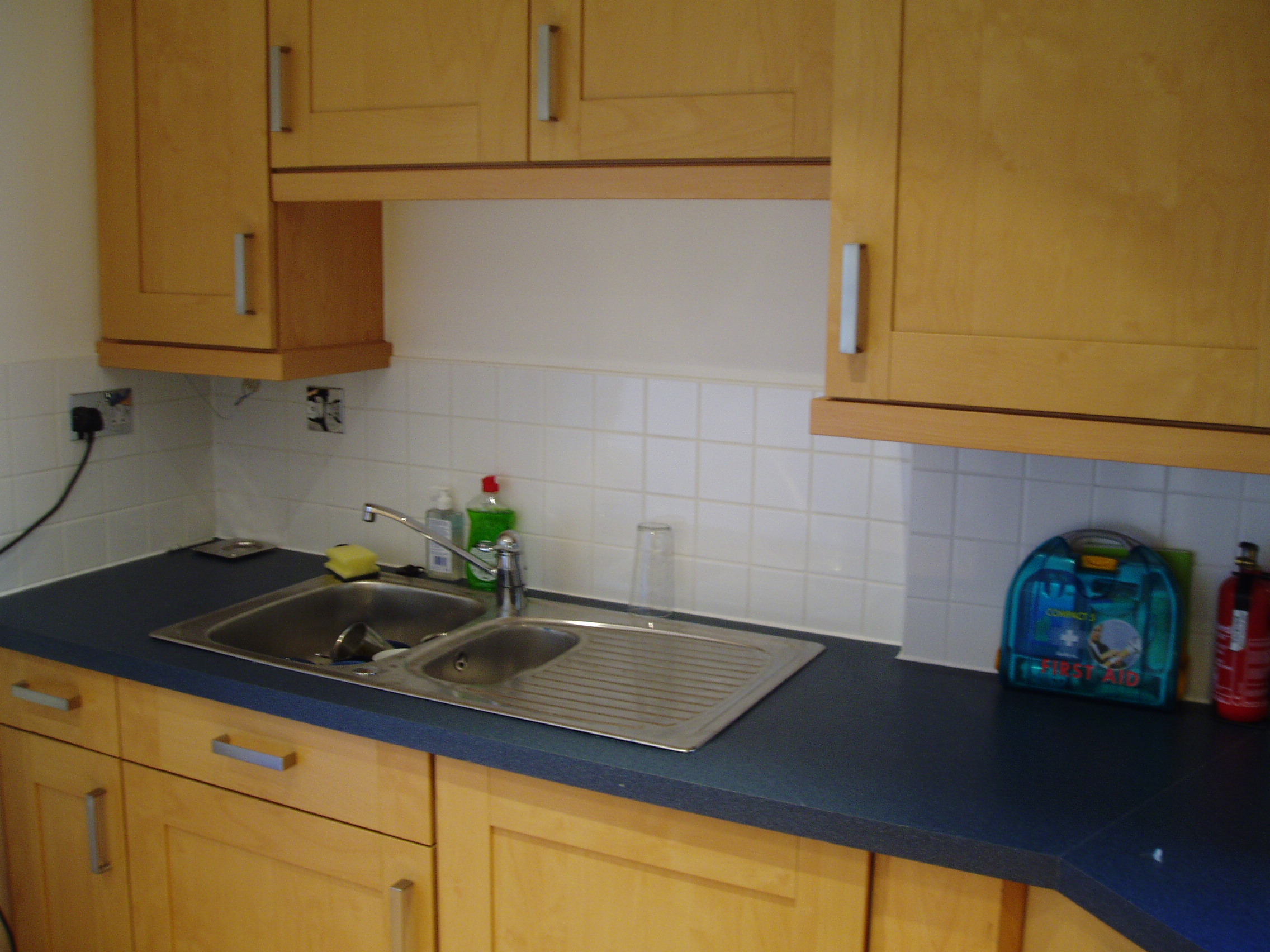 kitchen2.jpg